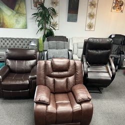 🙀🙀Final Deals On All Recliners !! Power Rocker Recliners Starting @ $249 🙀🙀