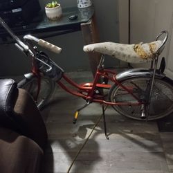1970s  Schwinn Lady's Stingray