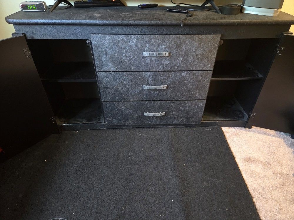 64 Inch Wide TV Stand
