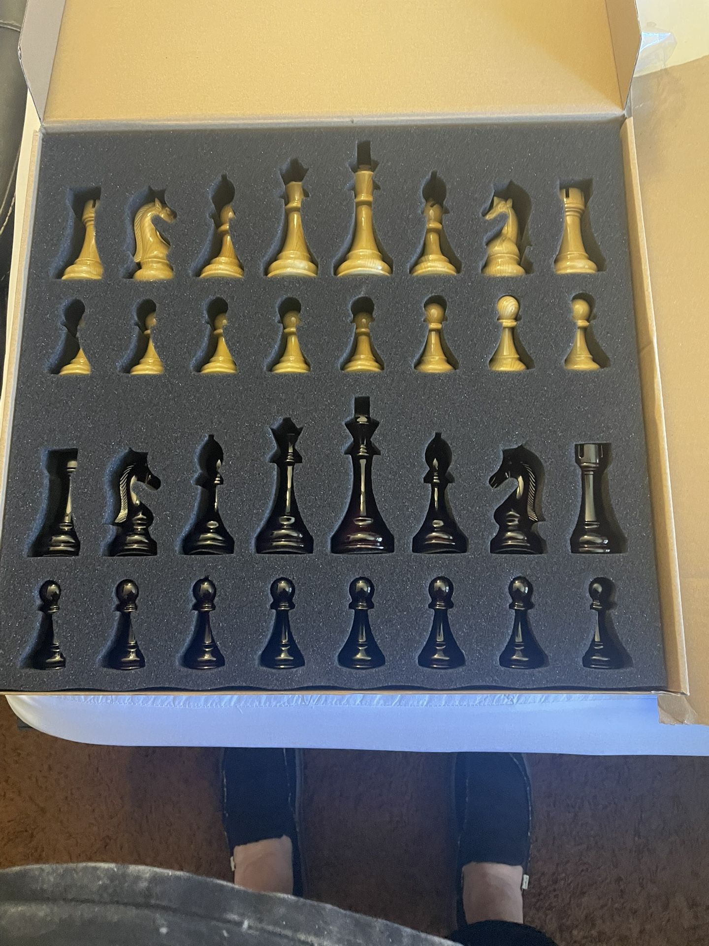 Brand New!, Premium Chess Set With 18” Board And 4 Inch Chess Pieces