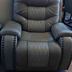Single Recliner Chair ** Available **