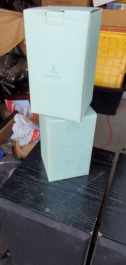 Party Lite Brand New Wall Scones