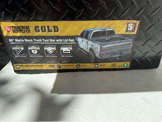 Truck tool box