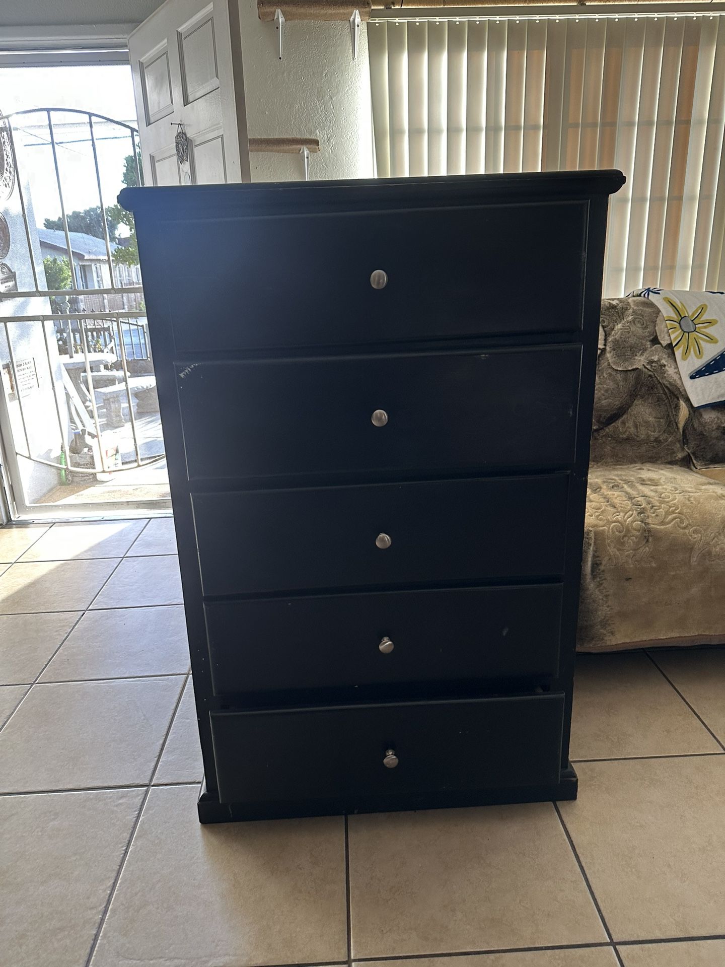 Dresser