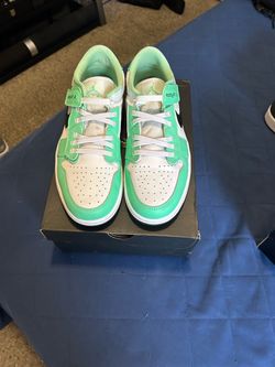 Air Jordan 1 Low Green Glow  Sneakers