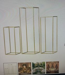 Wedding/shower gold decor