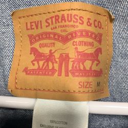 Size Women Medium Levi’s Jeans Jacket 