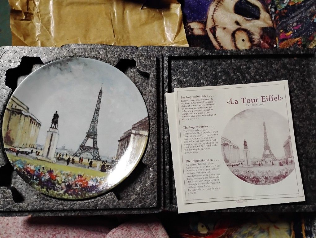 Henri D'Arceau Limoges Vintage Plate 