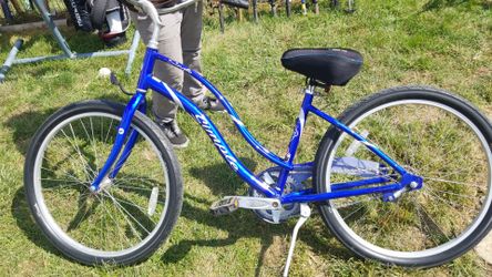 GIANT Beach Cruiser bike