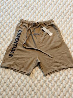 Essentials Beige Men’s Sweat Shorts Drawstring Pockets Reg L New Tags