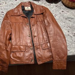 Beautiful Vintage Brown Leather Jacket 