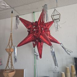 Red 9 Pointed Star Pinata 
