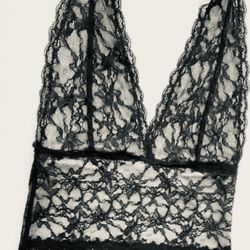 Limited Lace Halter Black