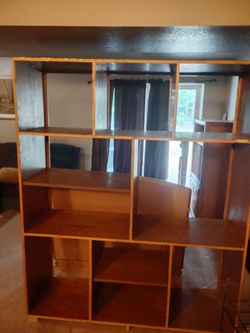 Solid wood construction display cabinet