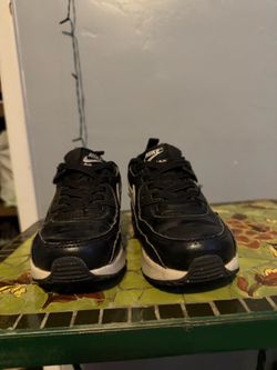 Nike Air Max Low-Top Sneakers