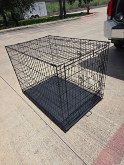 Large dog crate with plastic pan