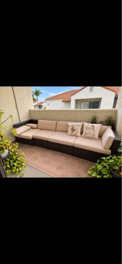 Outdoor Wicker Sectional Sofa with Cushions