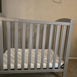 Delta Convertable Crib With Mattress