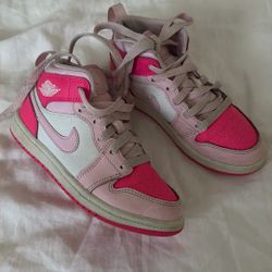 Girls Nike Jordans 