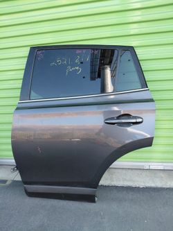 TOYOTA RAV-4 REAR DRIVER DOOR 2013-2014-2015-2016-2017-2018👉PRICE 👇