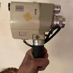 Minolta Zoom 8 5mm Camera