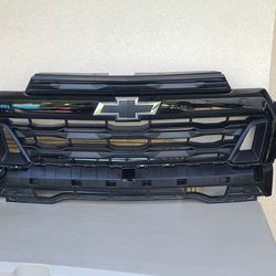 2023 - 2025 CHEVROLET COLORADO Z71 GRILLE GRILL  USED OEM . WW1