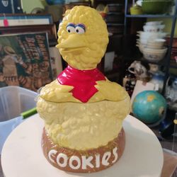 RETRO BIG BIRD ON NEST COOKIE JAR