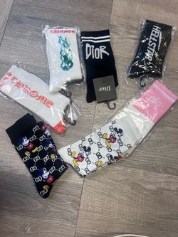 socks and shades 💯