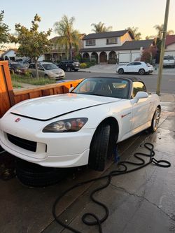 2004 S2000 No engine.