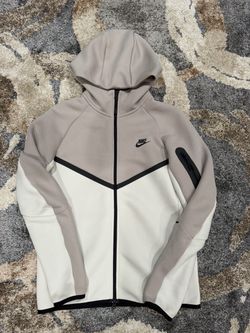 Nike tech
