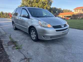 2004 Toyota sienna xle