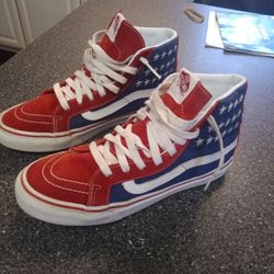 Vans Suede Flags. Size Woman's. 8.  Men 6.5 Like New  