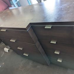 Ashley furniture queen bedroom set