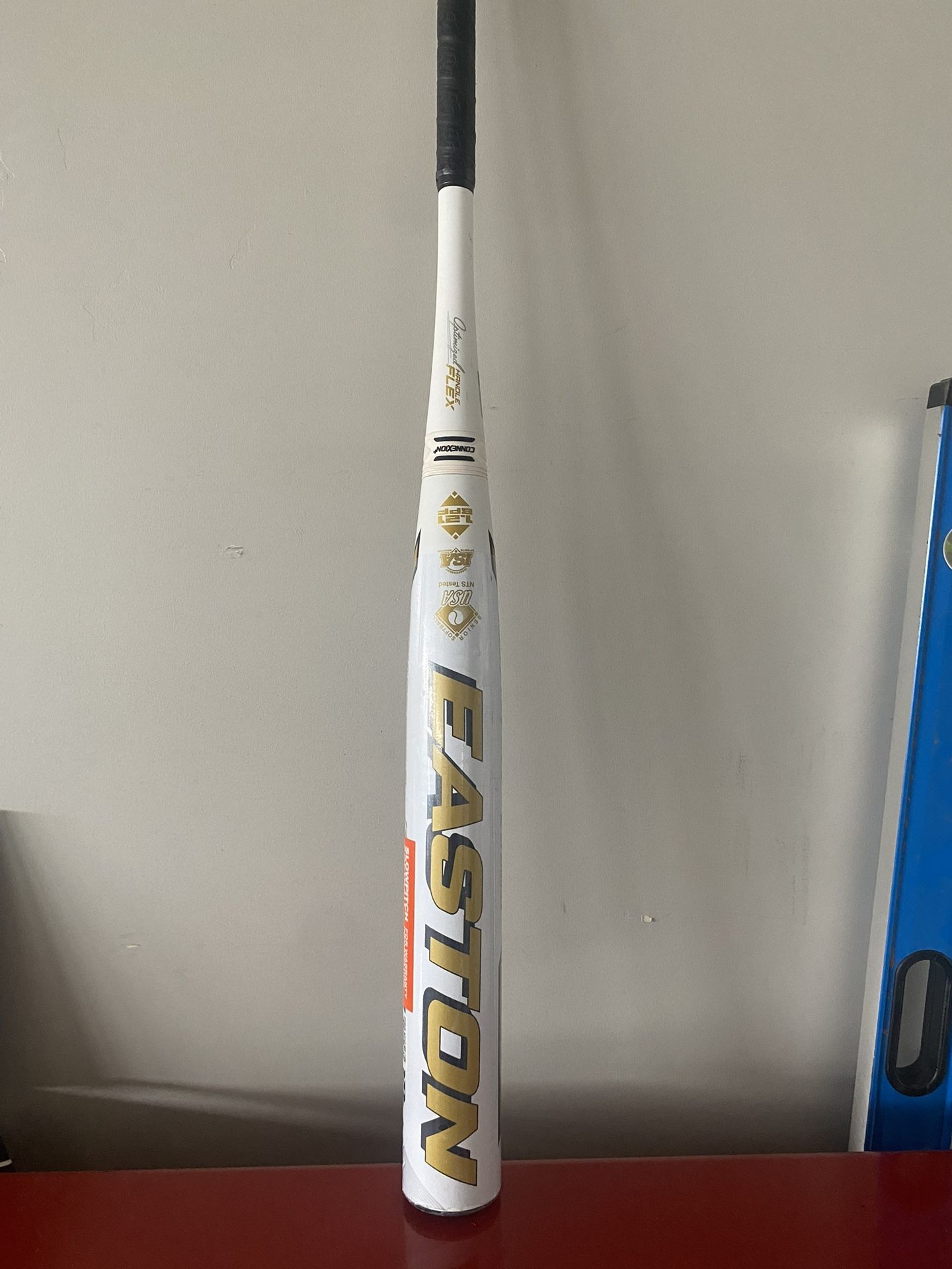 Easton Helmer Senior Bat New!