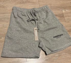 essential grey shorts