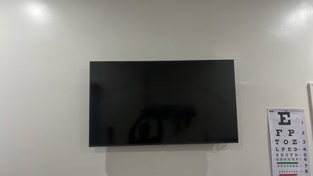Samsung 55-Inch Flat Screen Smart TV – Wall Mount Ready