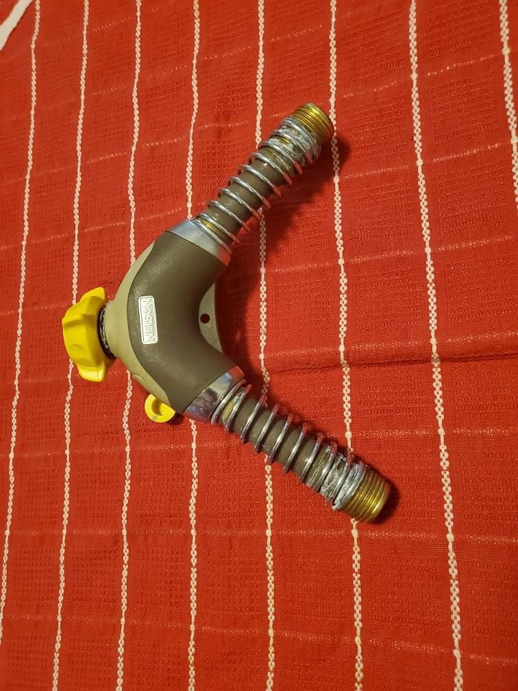 Hose attachment sprinkler 