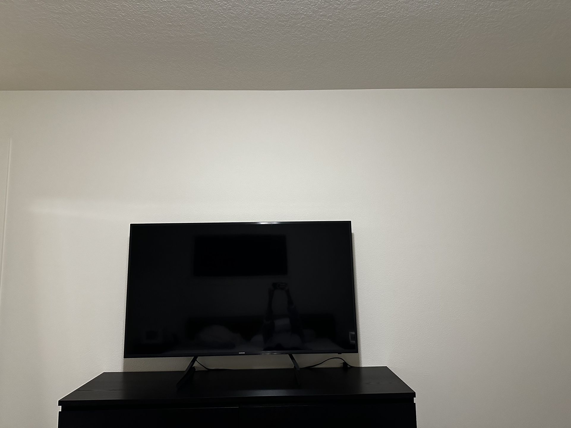 55 Inch Samsung Smart TV