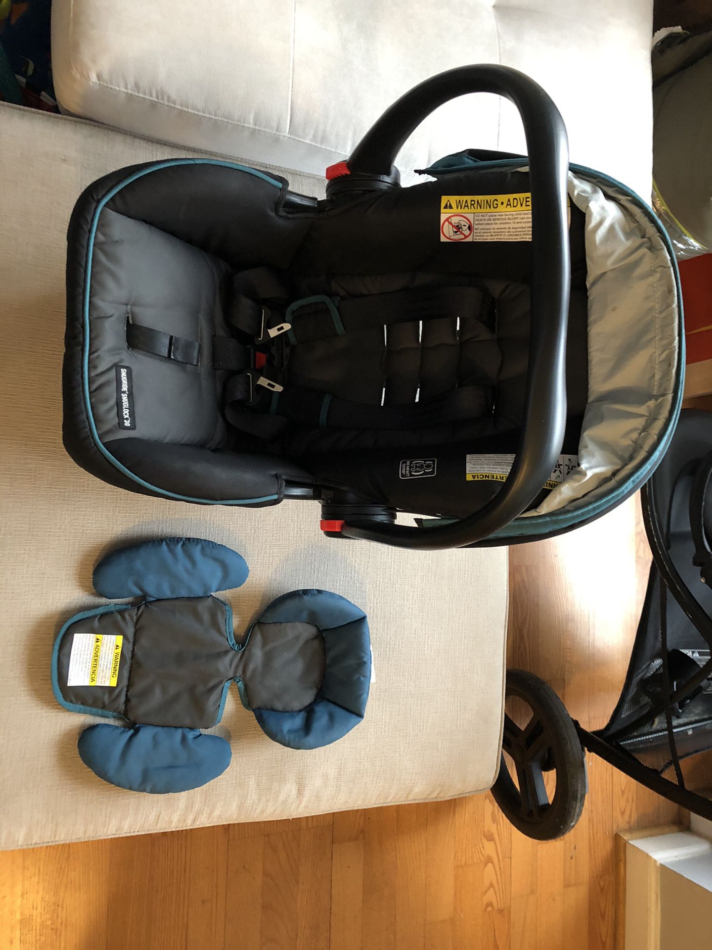 Graco Car seat, base and stroller