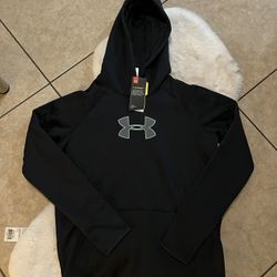 New Woman’s Under Armor Sweater 