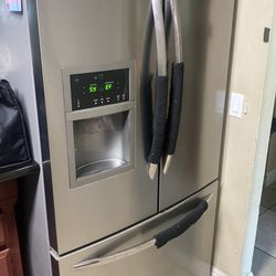 Gallery refrigerator needs work has code