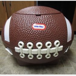 Vintage 1975 Little Tikes Football Shaped Toy Box w/Lid Tailgate Party Cooler Pickup NASHUA- Burlington Ma