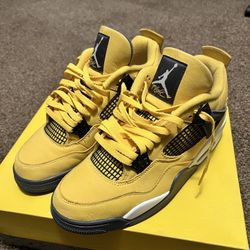 Jordan 4 Lightning