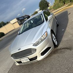 Auto Ford Fusion Se 2014 