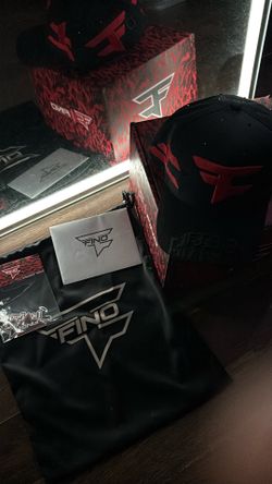 Gallo fino x faze rug hat