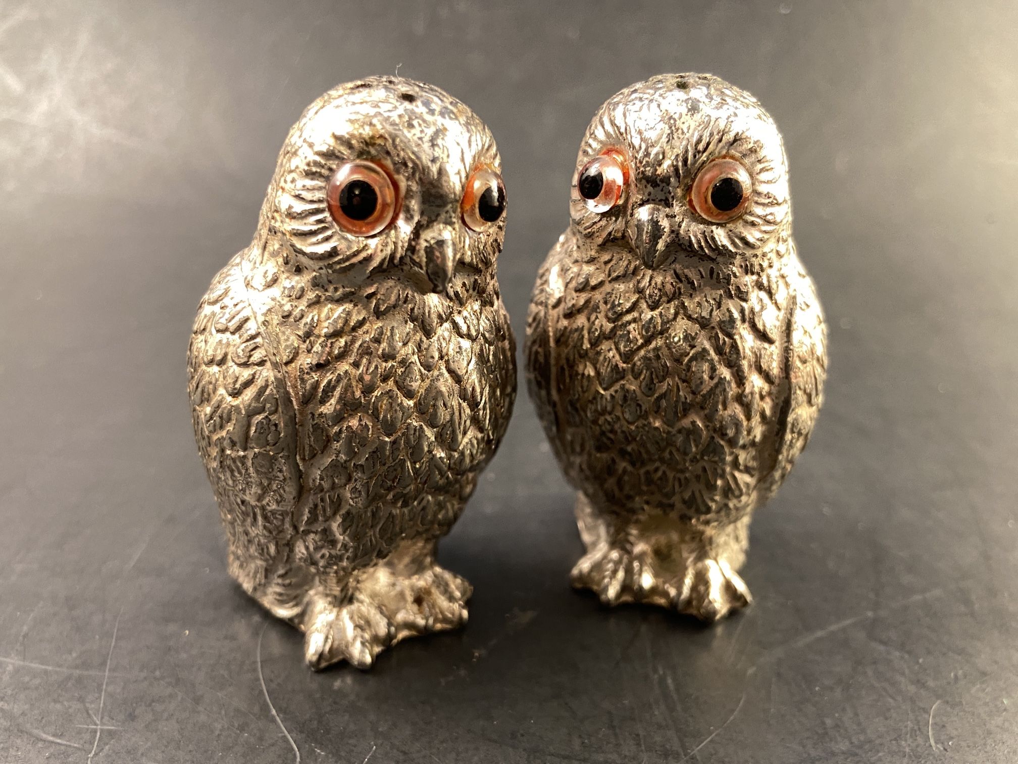 Pewter Metal Owl Salt and Pepper Shaker Set