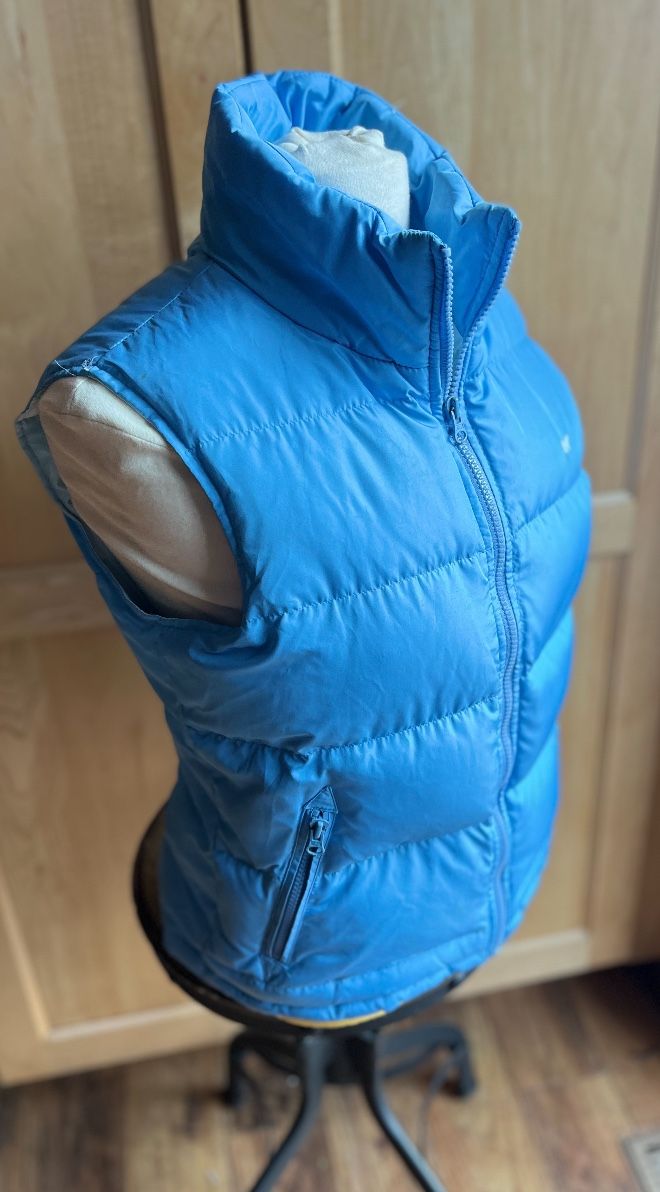 Aeropostale Size Jr Med/Lg Baby Blue Down Waterfowl Puffer Vest