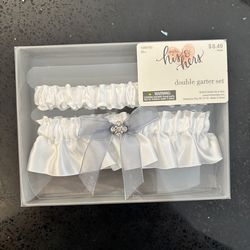 Wedding garter set