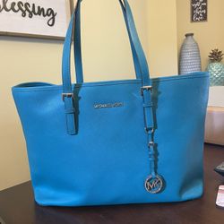 Michael Kors Tote