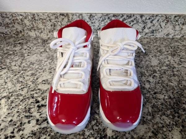 Jordan 11 Size 8 Men's